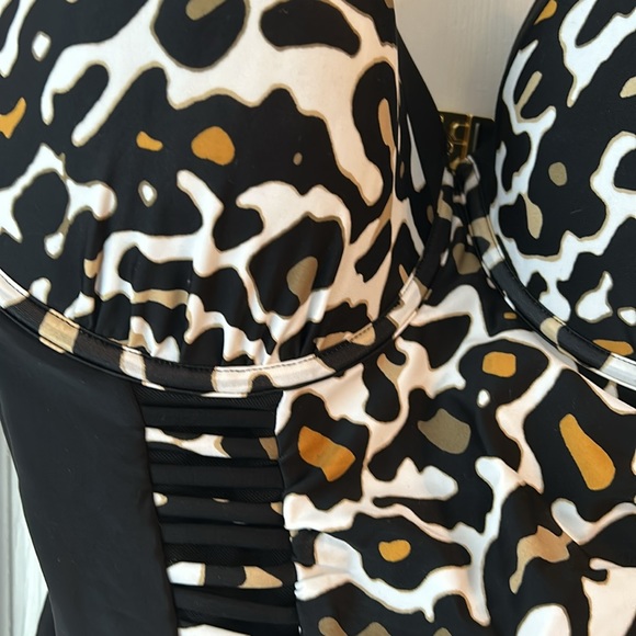 Swimsuits for all bathing suit - Picture 2 of 3